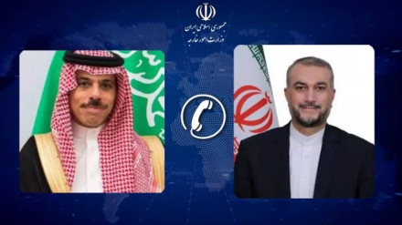 Les ministres iranien et saoudien des AE s’entretiennent au téléphone
