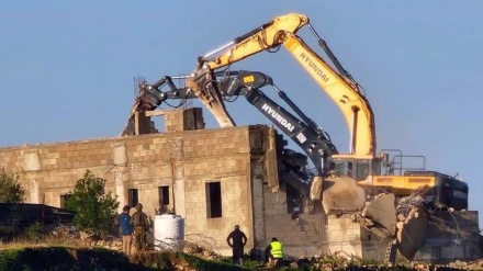 Tentara Zionis Hancurkan Rumah Tahanan Palestina di Tepi Barat