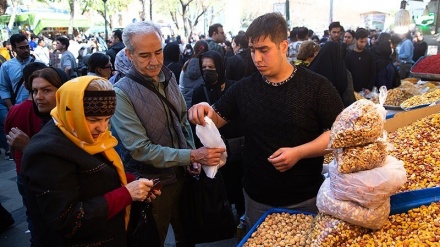 (FOTO) Oggi giovedì, il Bazar di Tehran 