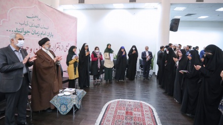 イラン大統領、「イスラム共和国は現代人のニーズにより構築」