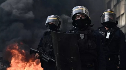 Hundreds arrested after over a million protest in 300 cities in France