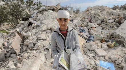 トルコ・シリア地震、85万人の子供が家失う