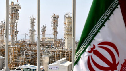 イラン石油産業で、1000億ドル相当の契約・合意書が締結