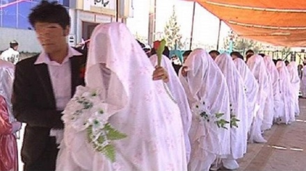 برگزاری جشن عروسی جمعی ده ها زوج جوان در کابل