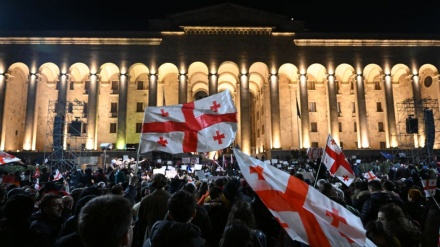 Gjeorgjia hoqi planin e diskutueshëm nga rendi i ditës së parlamentit