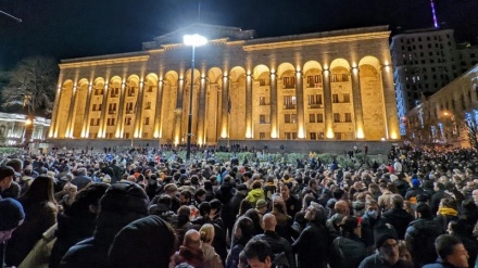 Georgia, fallita irruzione in Parlamento: revocata legge su agenti stranieri + VIDEO