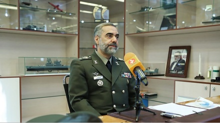 Gjeneral Ashtijani: Irani po vëzhgon me vëmendje manovrat ushtarake në rajon