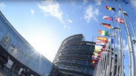 Sanzioni alla Russia, il Consiglio Ue proroga le misure fino al 15 settembre 2023