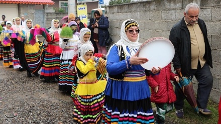 Rituali i mirëseardhjes së Nevruzit në Astana Ashrafieh