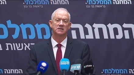 גנץ: קורא למשפטנים לא להתמודד לעליון אם החקיקה תעבור