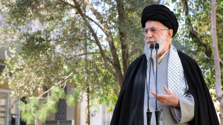 Lideri suprem i Revolucionit Islamik: Çështja e helmimit të nxënëseve është krim i madh