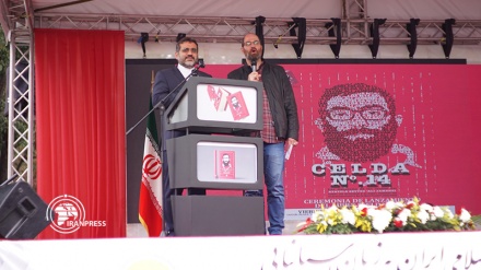 عکس هایی از رونمایی از کتاب خاطرات مبارزاتی رهبر انقلاب در کاراکاس