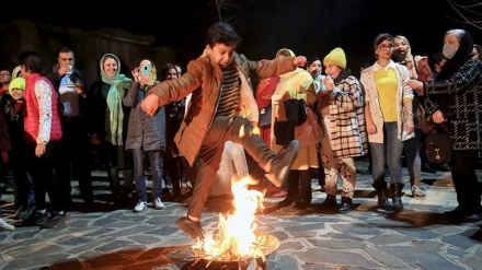 Lompati Api Unggun, Tradisi Iran Kuno pada Akhir Tahun