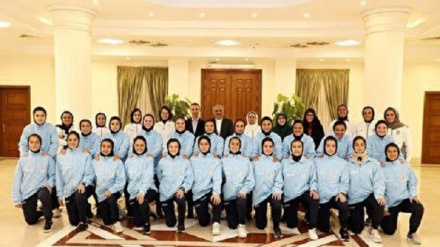 حضورتیم ملی فوتبال بانوان زیر17سال ایران در سفارت ایران در تاجیکستان
