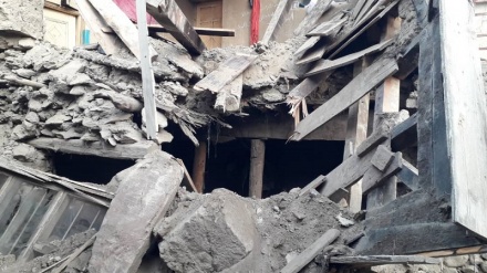 زلزله در لغمان و ننگرهار دهها خانه را بر سر ساکنانش تخریب کرد