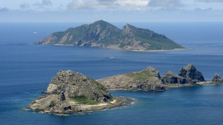 尖閣諸島周辺で中国船の領海侵入続く、今年10日目