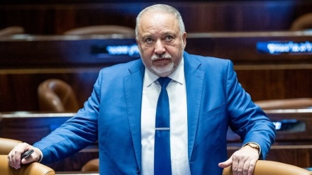 ליברמן על השהיית פיטורי גלנט: נתניהו עסוק במשחקי כבוד ואגו