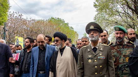 Israeli regime on its last legs, Iran’s top generals say