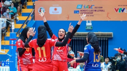 Sportistet iraniane arrijne fitren e pare ne kampionatin aziatik të volejbollit për femra