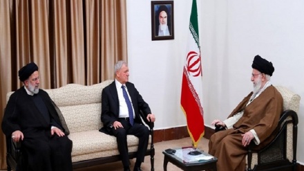 Udhëheqësi Suprem i Revolucionit Islamik në takim me Presidentin e Irakut: Zgjerimi i bashkëpunimit dypalësh është në interes të të dy palëve