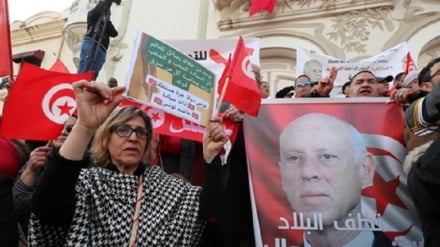 Tunisia: Saied assente da giorni, opposizione chiede notizie