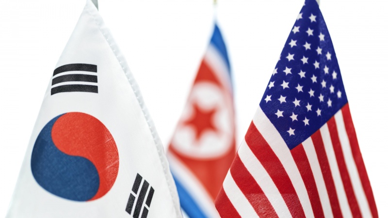 アメリカ、韓国と北朝鮮の国旗