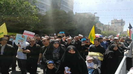 حماسه حضور مردم انقلابی در راهپیمایی روز جهانی قدس درمشهد