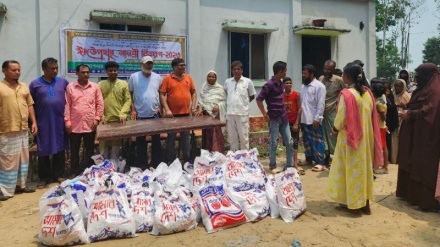 আইআরআইবি ফ্যান ক্লাব বাংলাদেশ-এর উদ্যোগে চৌদ্দগ্রামে ঈদ উপহারসামগ্রী বিতরণ