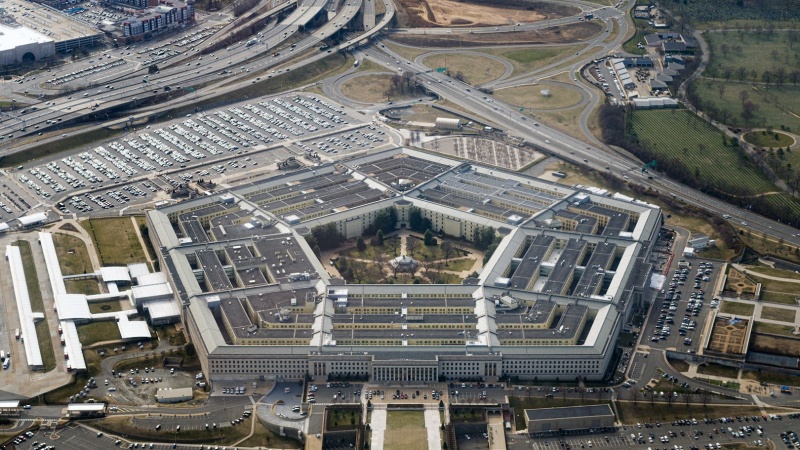 米機密文書流出に米軍基地勤務の男性が関与か