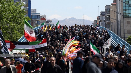 Iranians commemorate Int'l Quds Day 