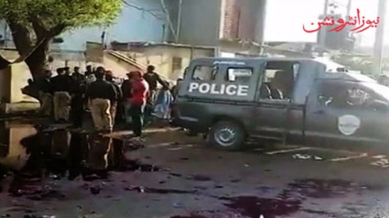 پاکستان کښې د مرستو د ویش په وخت ۱۱ تنه مړه شول