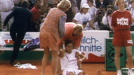 女子テニス・セレシュ襲撃事件から30年 試合中に刺され人生一変