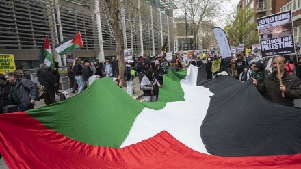 Thousands rally in London in solidarity with Palestinians against Israel