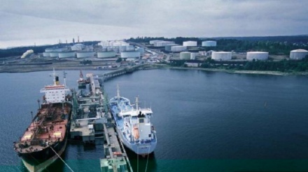 Le esportazioni russe di benzina aumentano del 50%