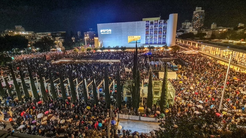 המשטרה האכזרית נגד המפגנים