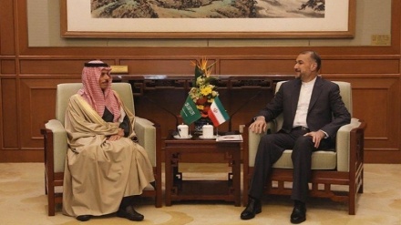 Iranian, Saudi foreign ministers meet in Beijing