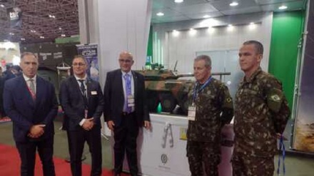 Brasile: Consegnato il modello del tank di Leonardo-Iveco all'Expo di Rio