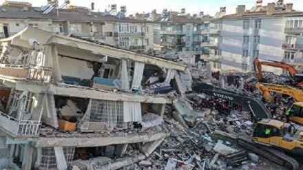 Türkiye'deki depremde ölü sayısında artış