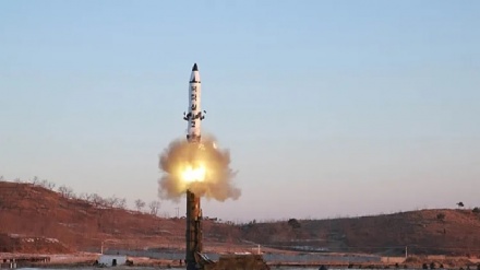 דרום קוריאה: צפון קוריאה שיגרה טיל לעבר הים