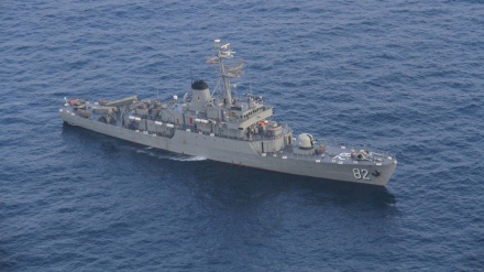 AL Iran Tangkap Sebuah Kapal Asing di Teluk Persia