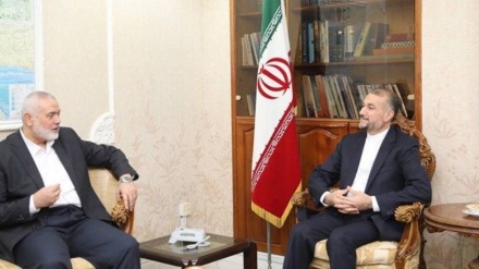 イラン外相、パレスチナ国民へのイランの支持継続を強調