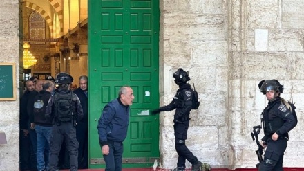 Reagimi i Hamasit ndaj sulmit të ushtrisë sioniste në Xhaminë Al-Aksa