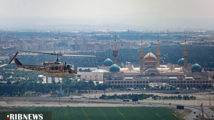 (FOTO) Iran, parata aerea dell'esercito - 2 