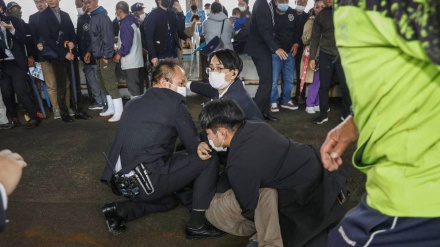 岸田首相の演説会場で爆発音も首相にけがなし、和歌山で