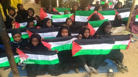 Watoto wa Nigeria watangaza mshikamano wao na watoto wa Palestina