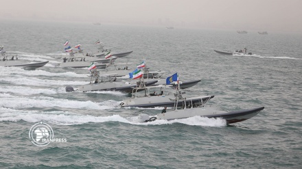 Biggest naval parade held on the occasion of Quds Day