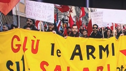 Rakyat Italia Protes Pengiriman Senjata ke Ukraina