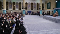 イラン・イスラム最高指導者のハーメネイー師とイラン人大学生1000人以上の会談