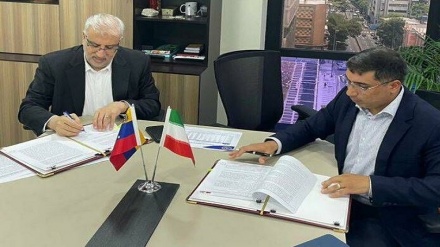 Irani dhe Venezuela nënshkruajnë marrëveshjeve të reja për bashkëpunim në fushën e naftës