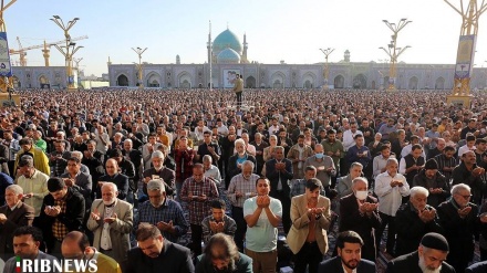 (FOTO) Mashad, la preghiera dell'Eid al Fitr - 2           